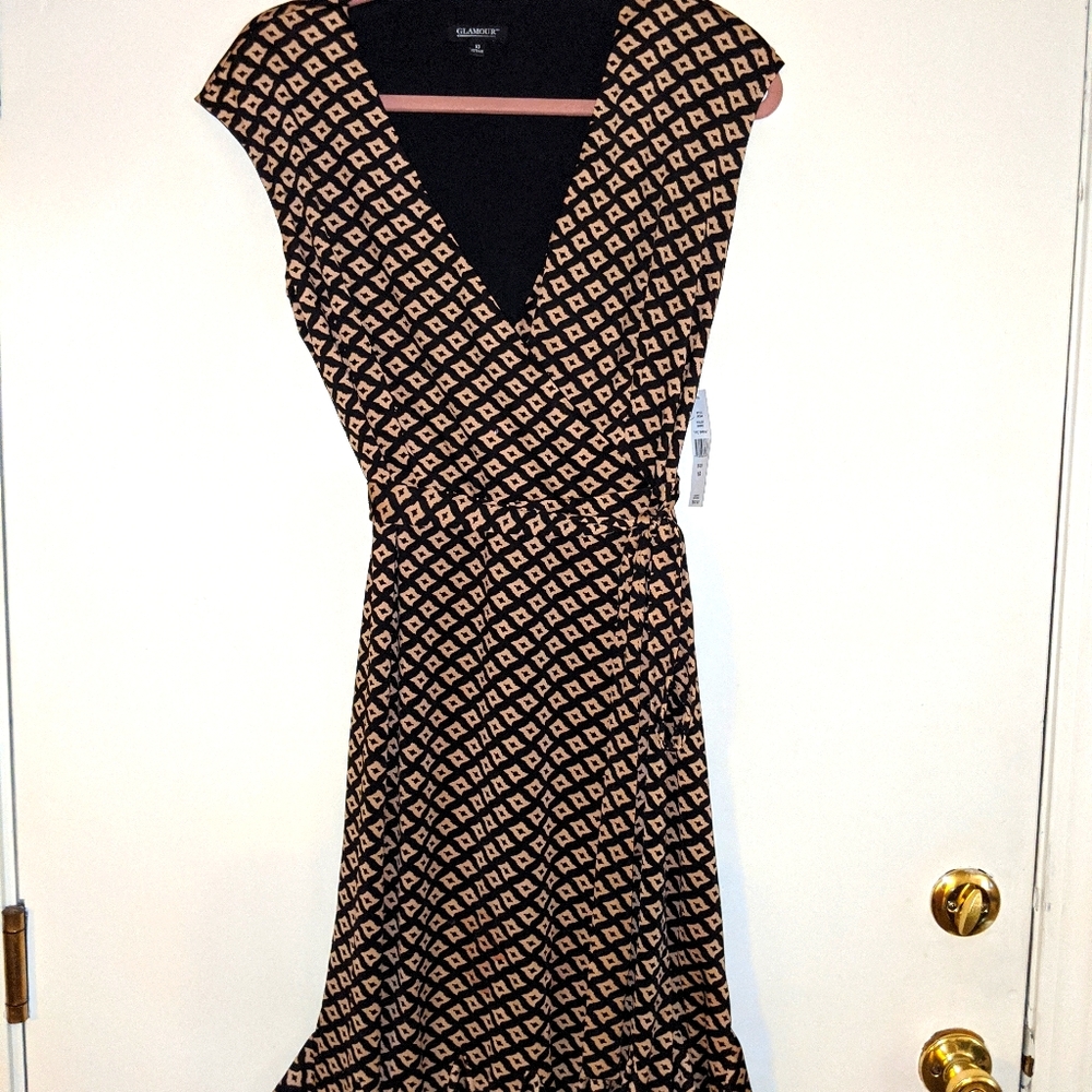 NWT! Glamour Wrap Dress with Ruffle Flair Bottom